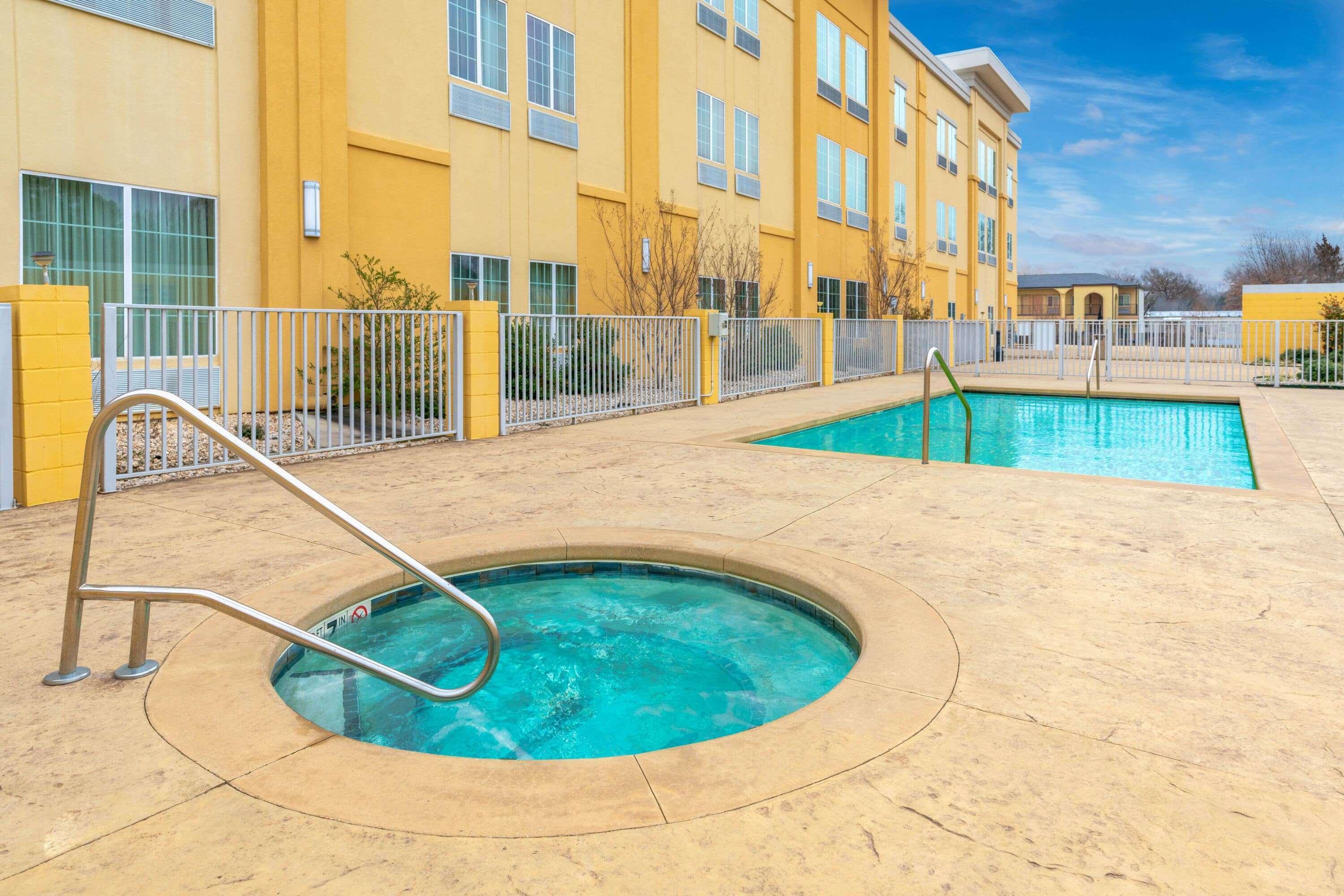 La Quinta By Wyndham Muskogee Hotel Eksteriør billede